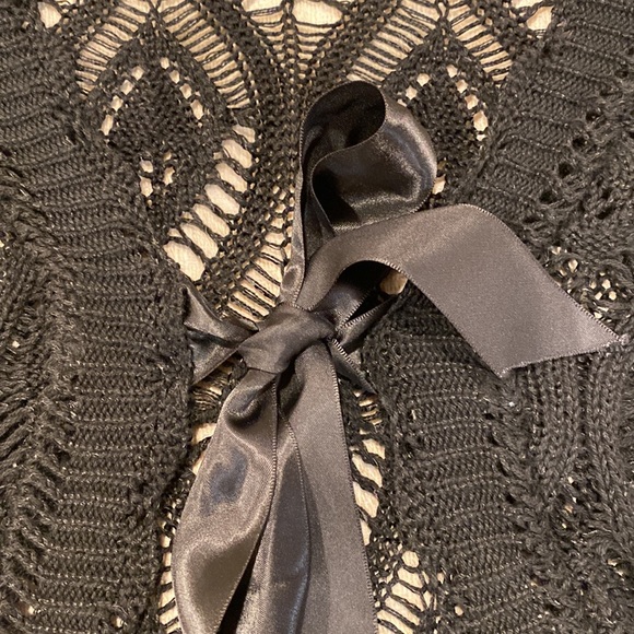Le Chat Paris. Short Black Open Knit Cardigan with Satin Bow for Closure - Picture 11 of 12